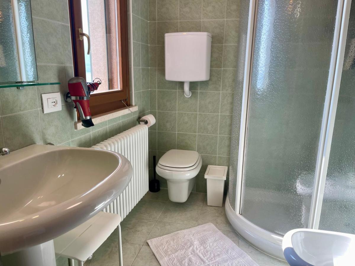 Casa Prima Vista Daire Torri Del Benaco Dış mekan fotoğraf