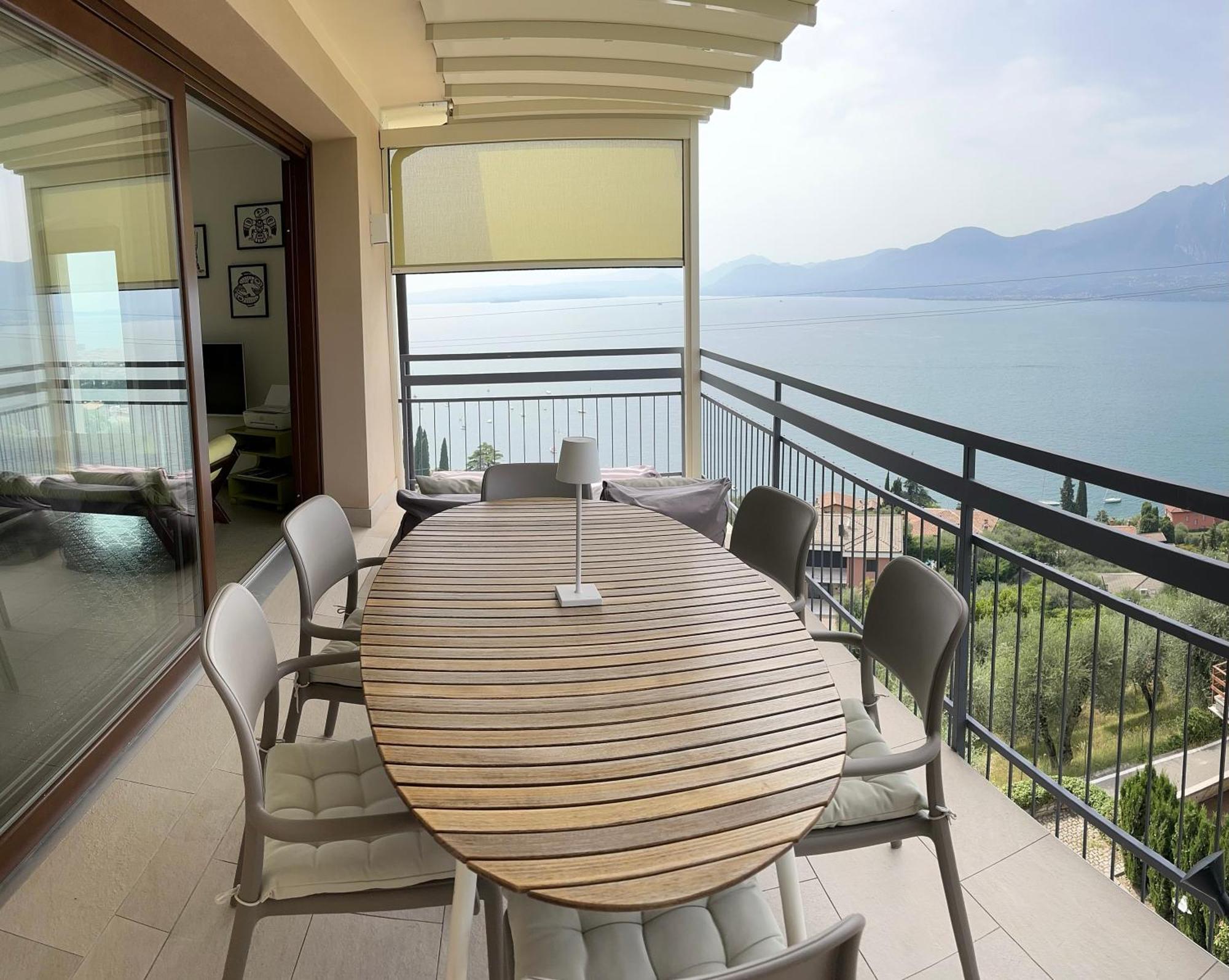 Casa Prima Vista Daire Torri Del Benaco Dış mekan fotoğraf